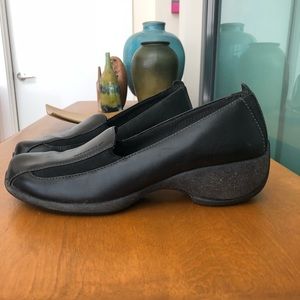 Merrill Black Leather Shoes Small Wedge 8.5 M